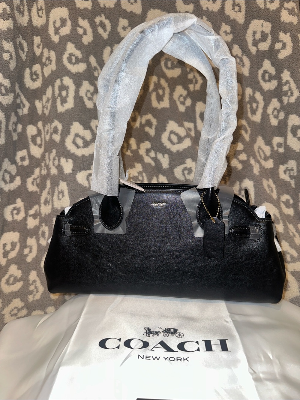 Authentic Coach Empire 34 Leather Carryall Bag in Black 🖤 😍😍 New & Never Worn 😍
